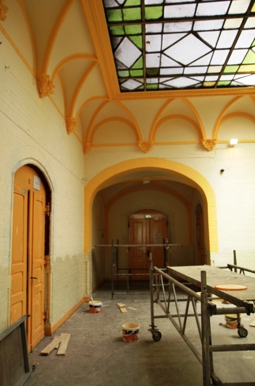 Wakacyjne remonty   w legnickich plac&oacute;wkach oświatowych